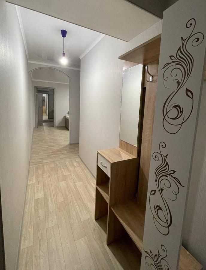 Apartment on Kievskaya street Bishkek Bagian luar foto